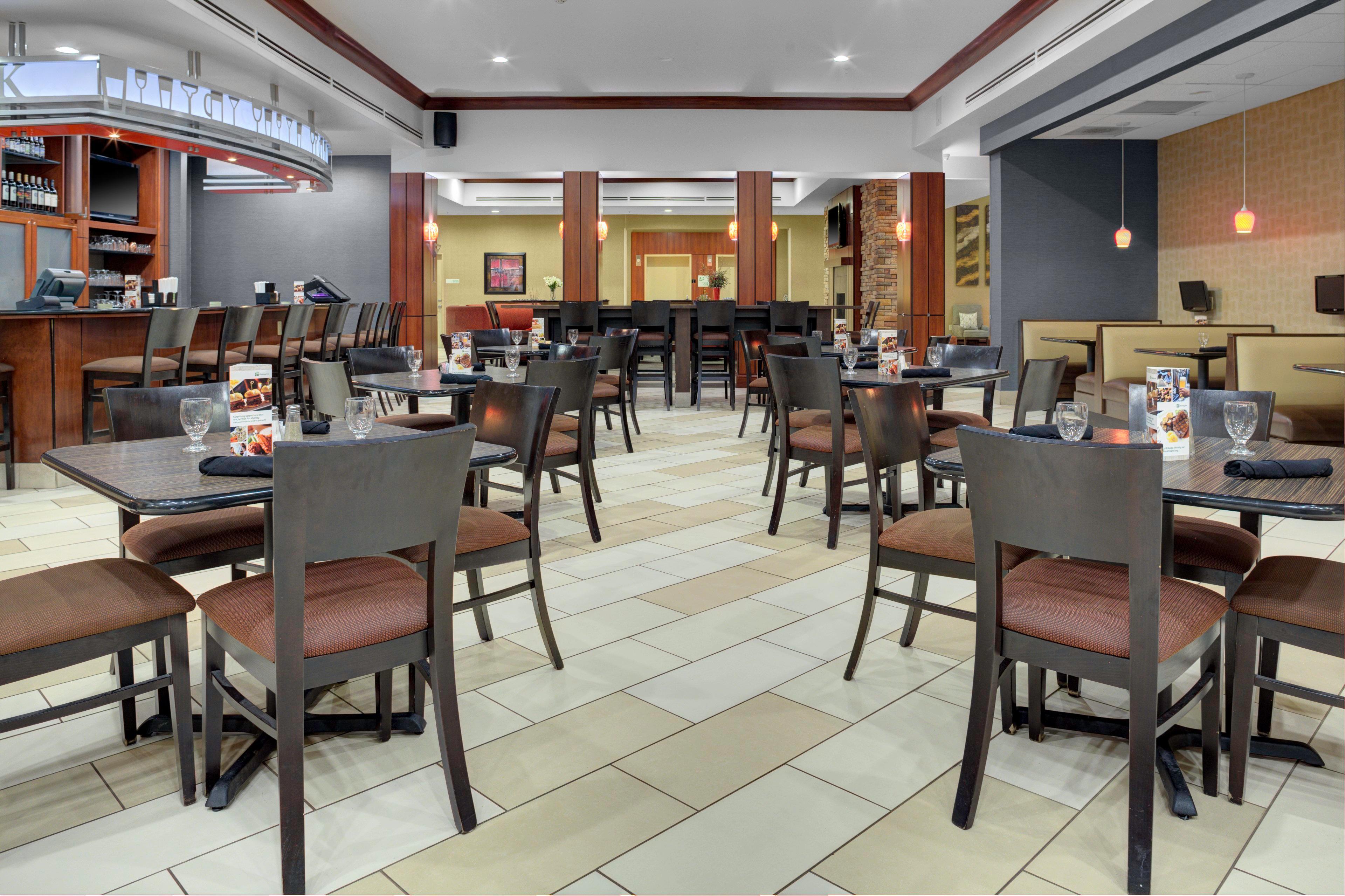 Holiday Inn Hotel & Suites Lima By Ihg מראה חיצוני תמונה